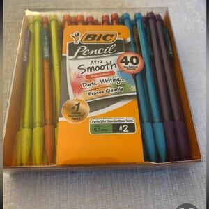NWT Teacher Must-Have! BIC
Xtra-Smooth Mechanical Pencils - 40-Count | NEW